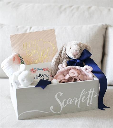 Cadeaux de naissance chics .